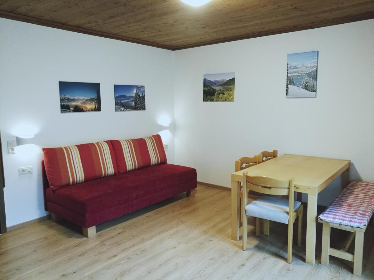 Gemuetliche Wohnung 10 Minuten Vom See Entfernt Zell am See Exterior photo