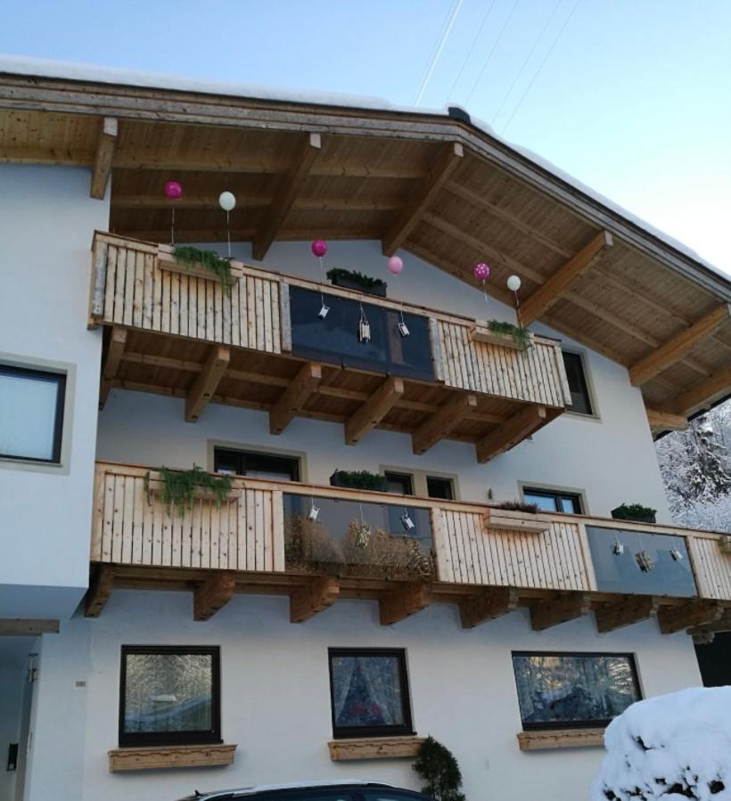 Gemuetliche Wohnung 10 Minuten Vom See Entfernt Zell am See Exterior photo